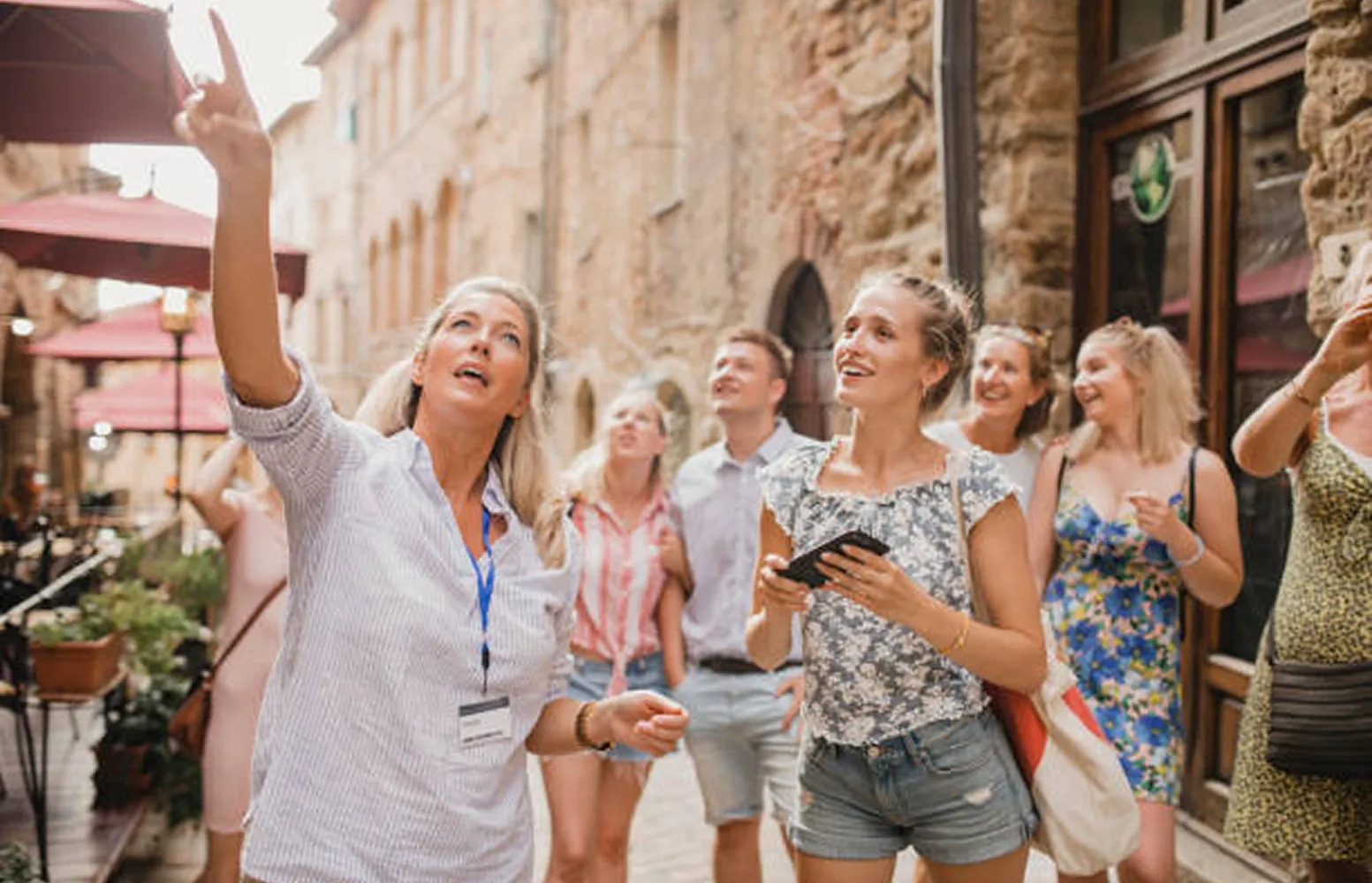track tour guests
